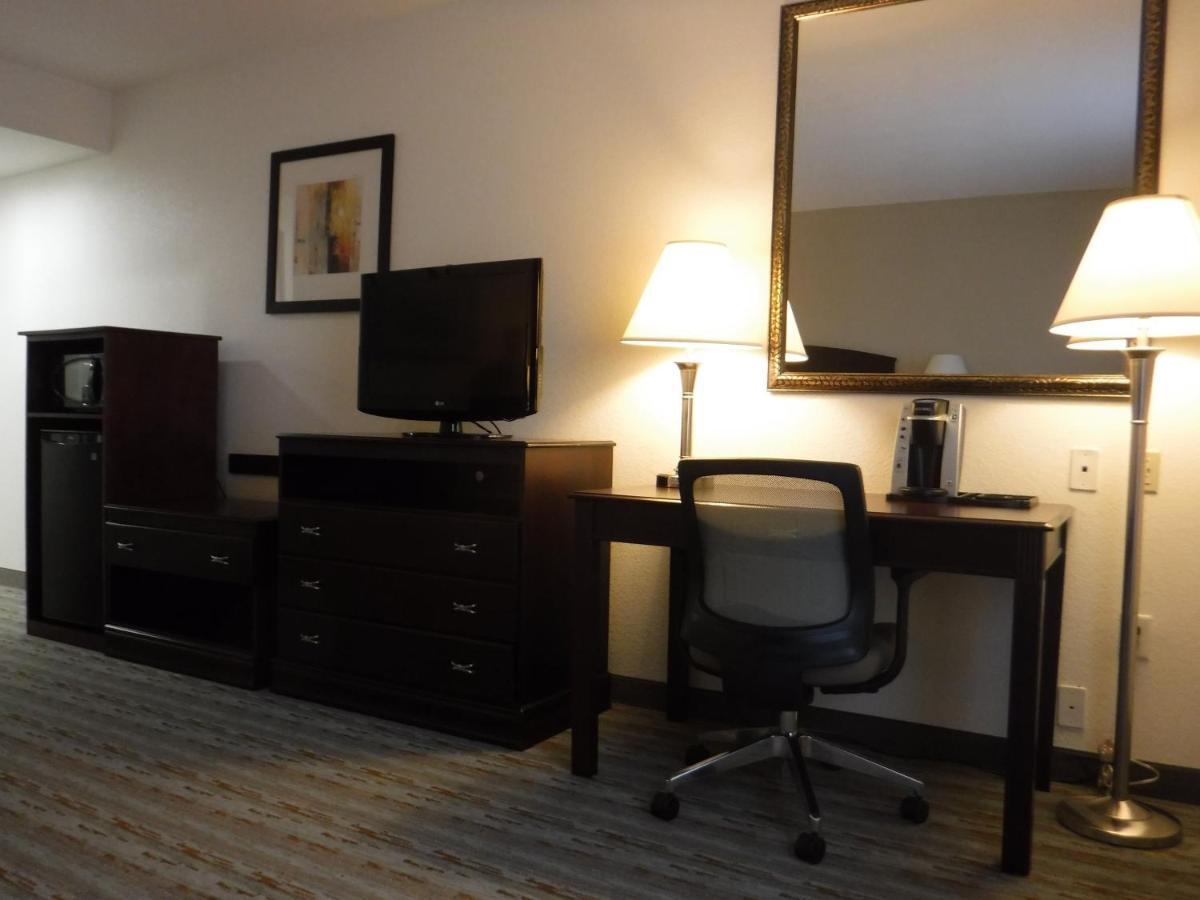 Holiday Inn Express West Jefferson By Ihg Экстерьер фото