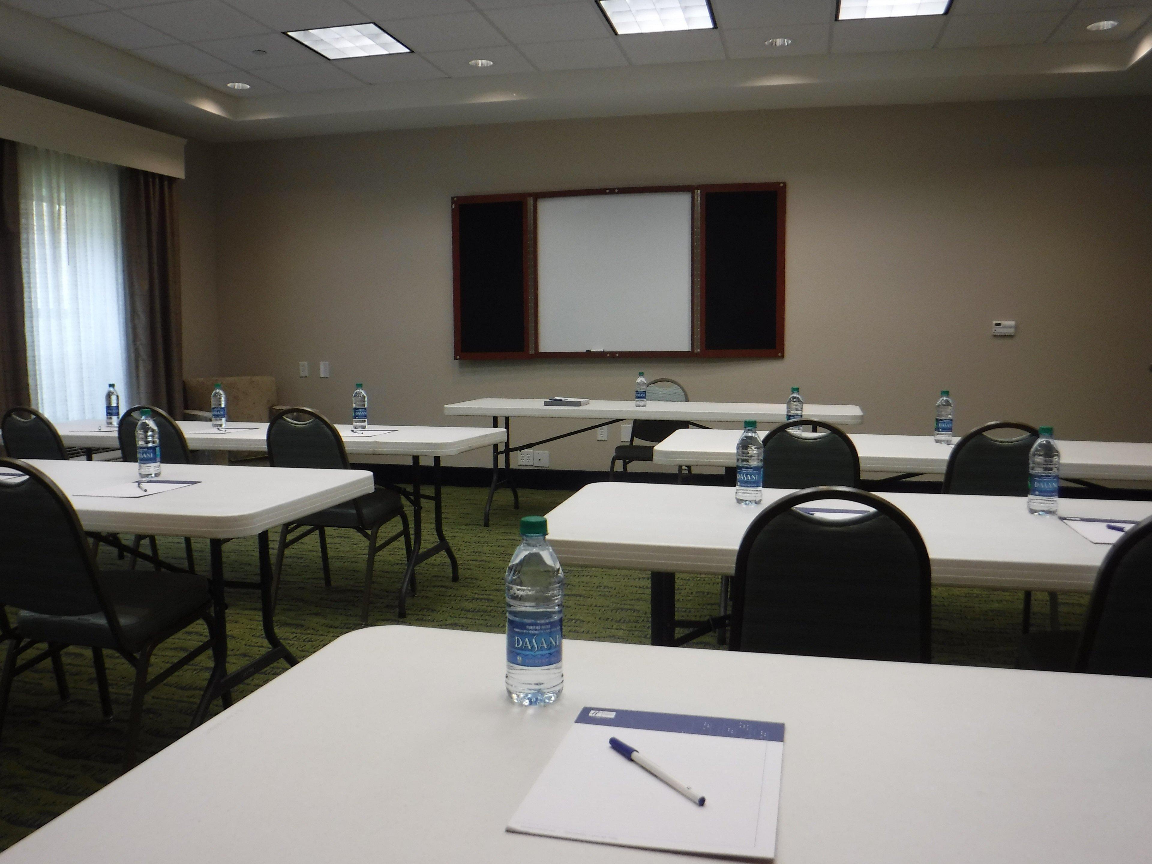 Holiday Inn Express West Jefferson By Ihg Экстерьер фото
