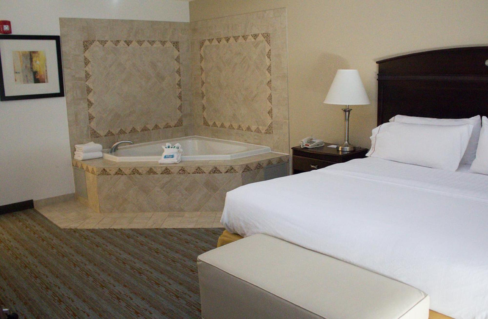 Holiday Inn Express West Jefferson By Ihg Экстерьер фото