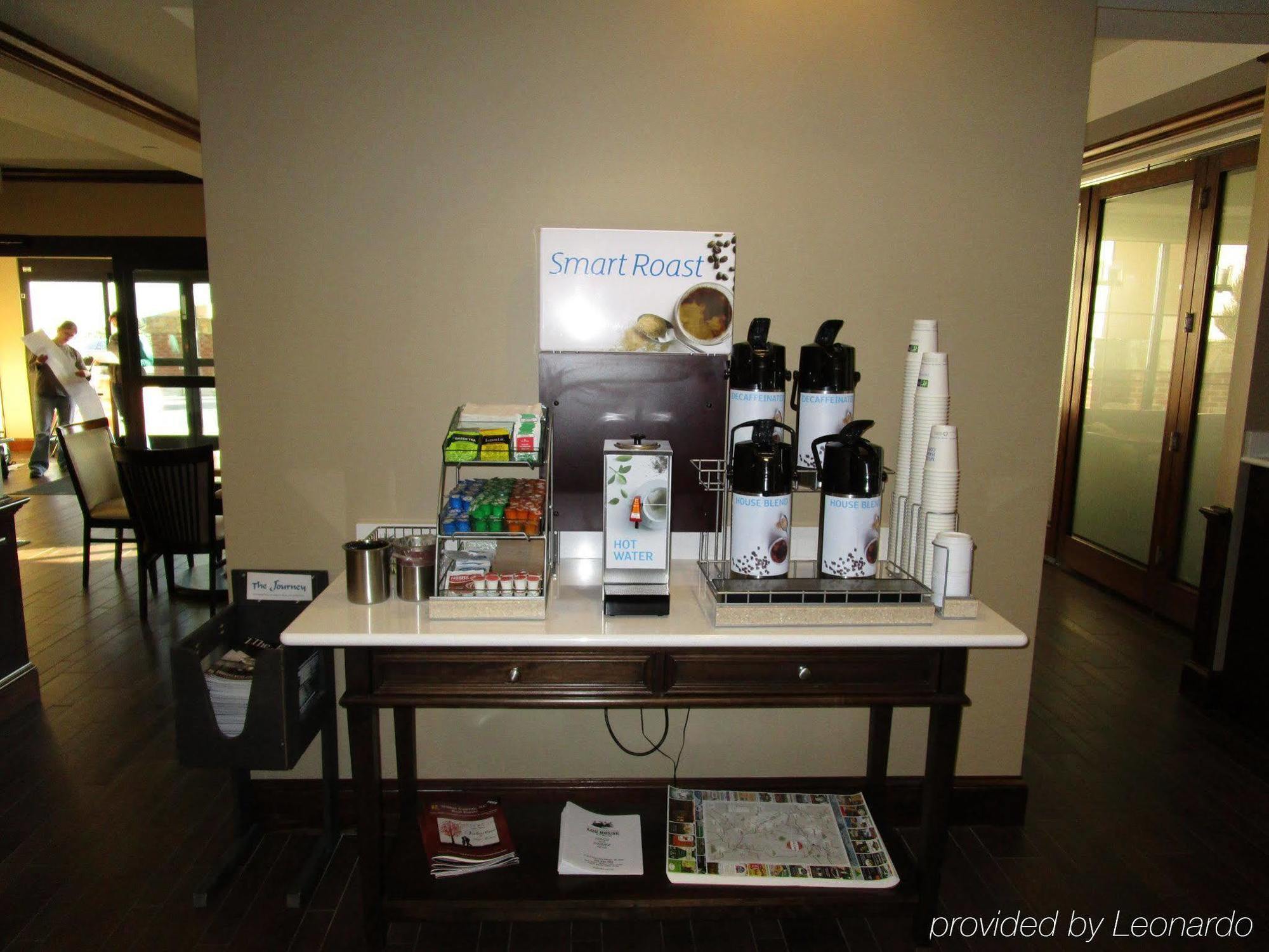 Holiday Inn Express West Jefferson By Ihg Экстерьер фото