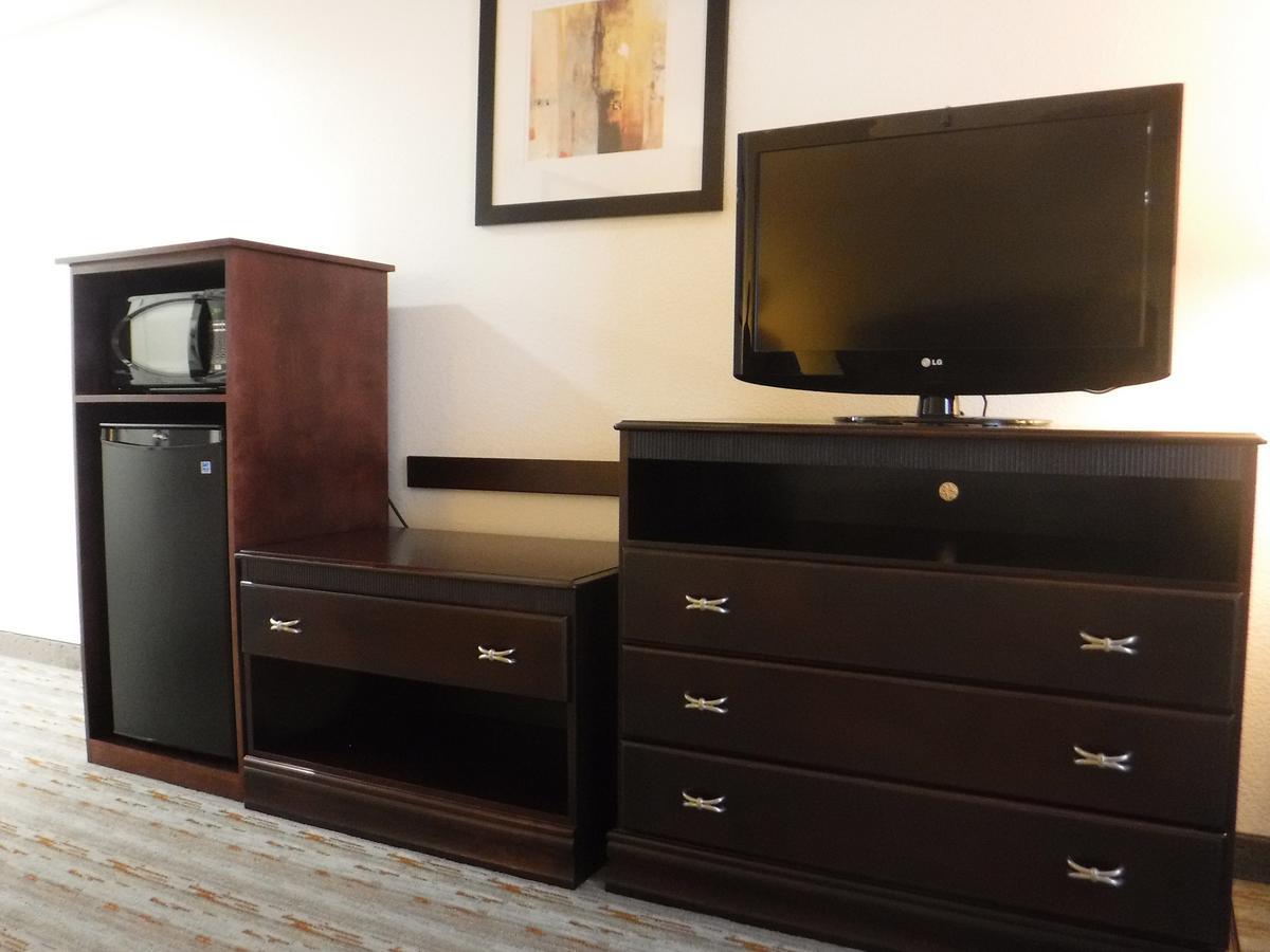 Holiday Inn Express West Jefferson By Ihg Экстерьер фото