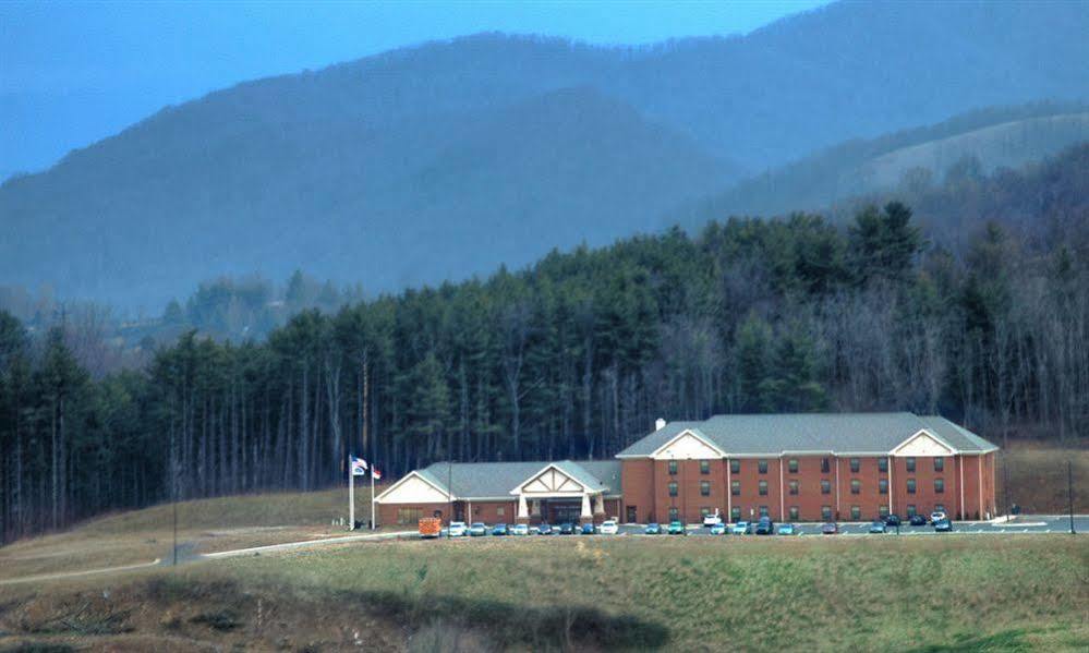 Holiday Inn Express West Jefferson By Ihg Экстерьер фото