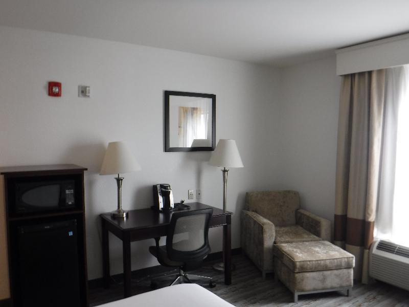 Holiday Inn Express West Jefferson By Ihg Экстерьер фото